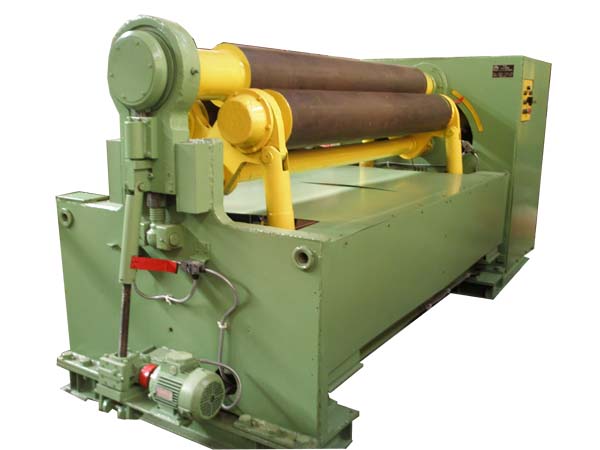 ИБ-2220 Загальний вигляд  машины листогибочной трехвалковой